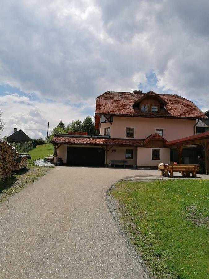 Ferienwohnung Familie Pichler Neumarkt in Steiermark Exterior photo